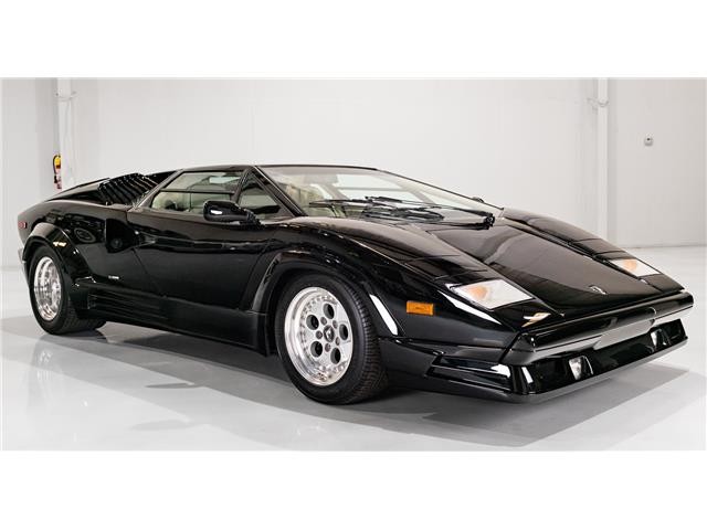 Lamborghini-Countach-1989-Coupe-4