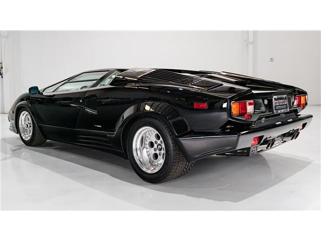 Lamborghini-Countach-1989-Coupe-8