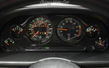 Lamborghini-Diablo-VT-1994-Coupe-9