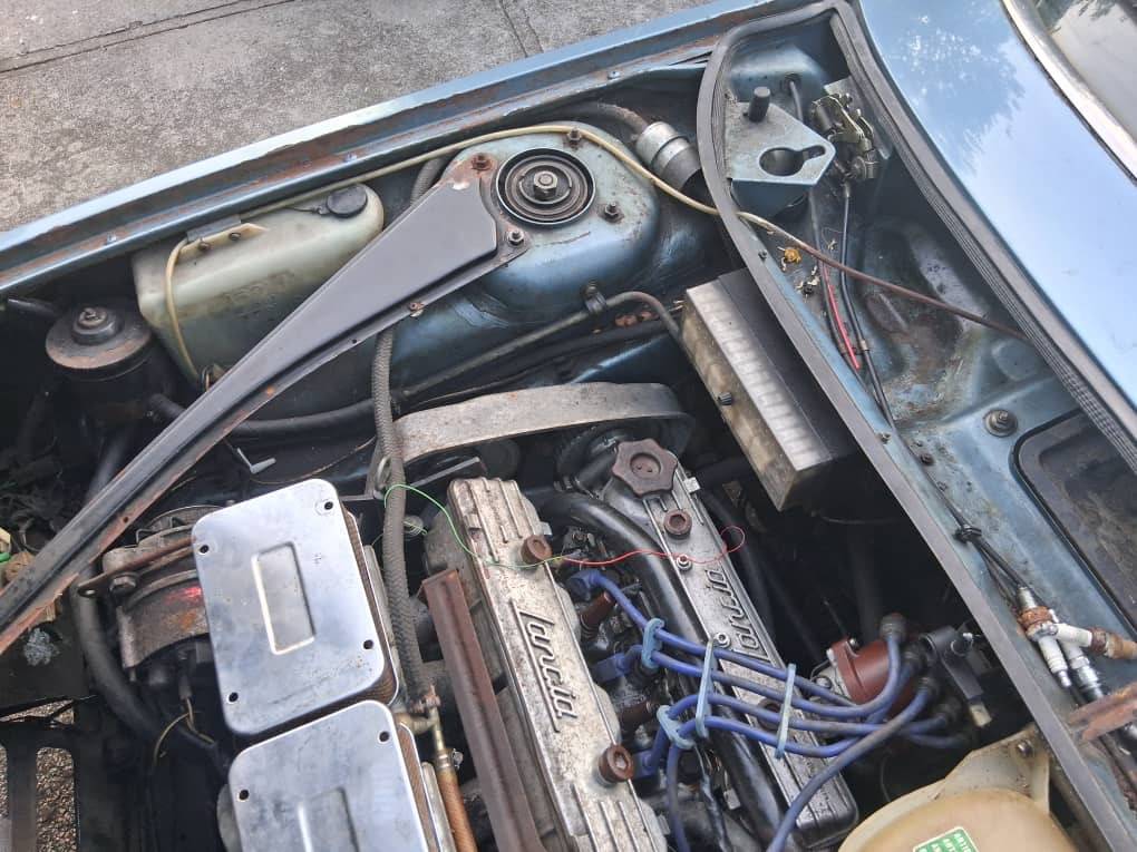 Lancia-beta-1988-silver-7