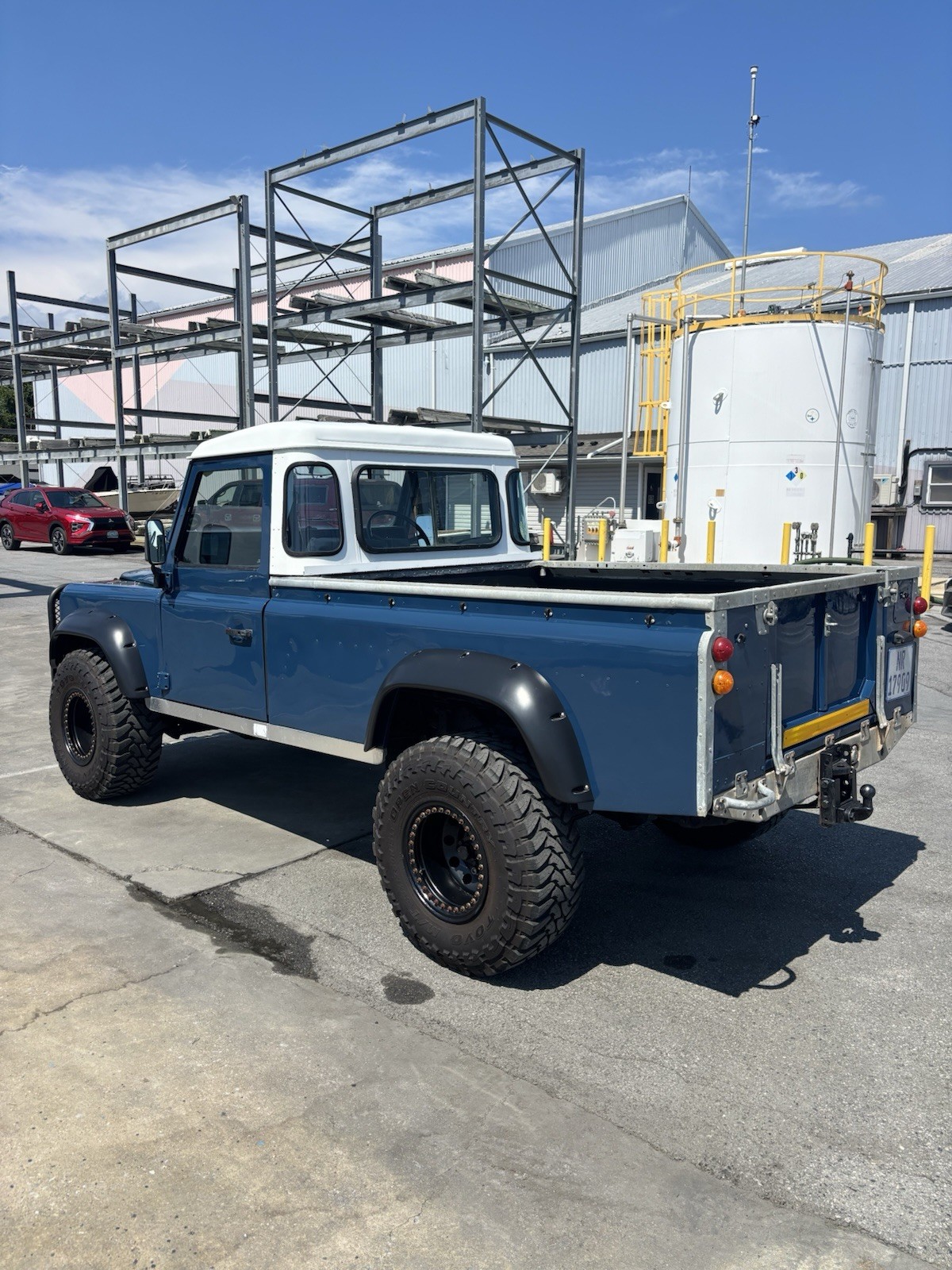 Land-Rover-Defender-1900-Standard-Cab-Pickup-2