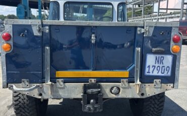 Land-Rover-Defender-1900-Standard-Cab-Pickup-3