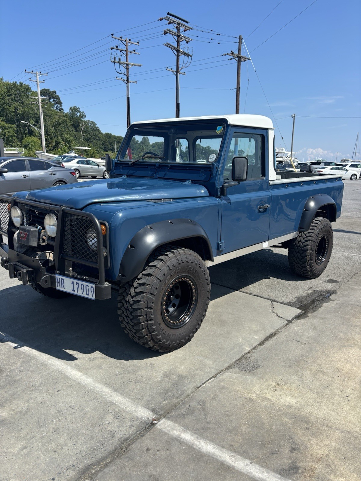 Land-Rover-Defender-1900-Standard-Cab-Pickup
