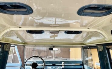 Land-Rover-Defender-1974-SUV-10