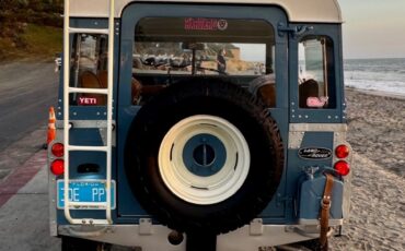 Land-Rover-Defender-1974-SUV-3