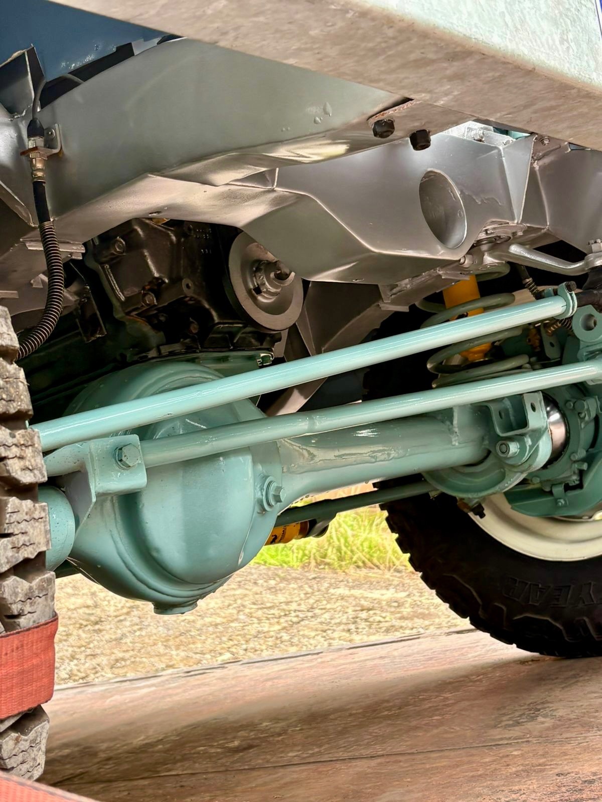 Land-Rover-Defender-1974-SUV-33