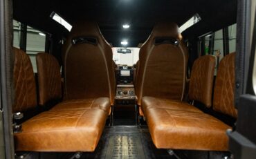 Land-Rover-Defender-1980-SUV-12