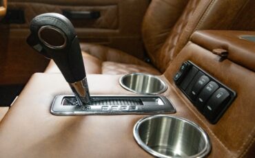Land-Rover-Defender-1980-SUV-9