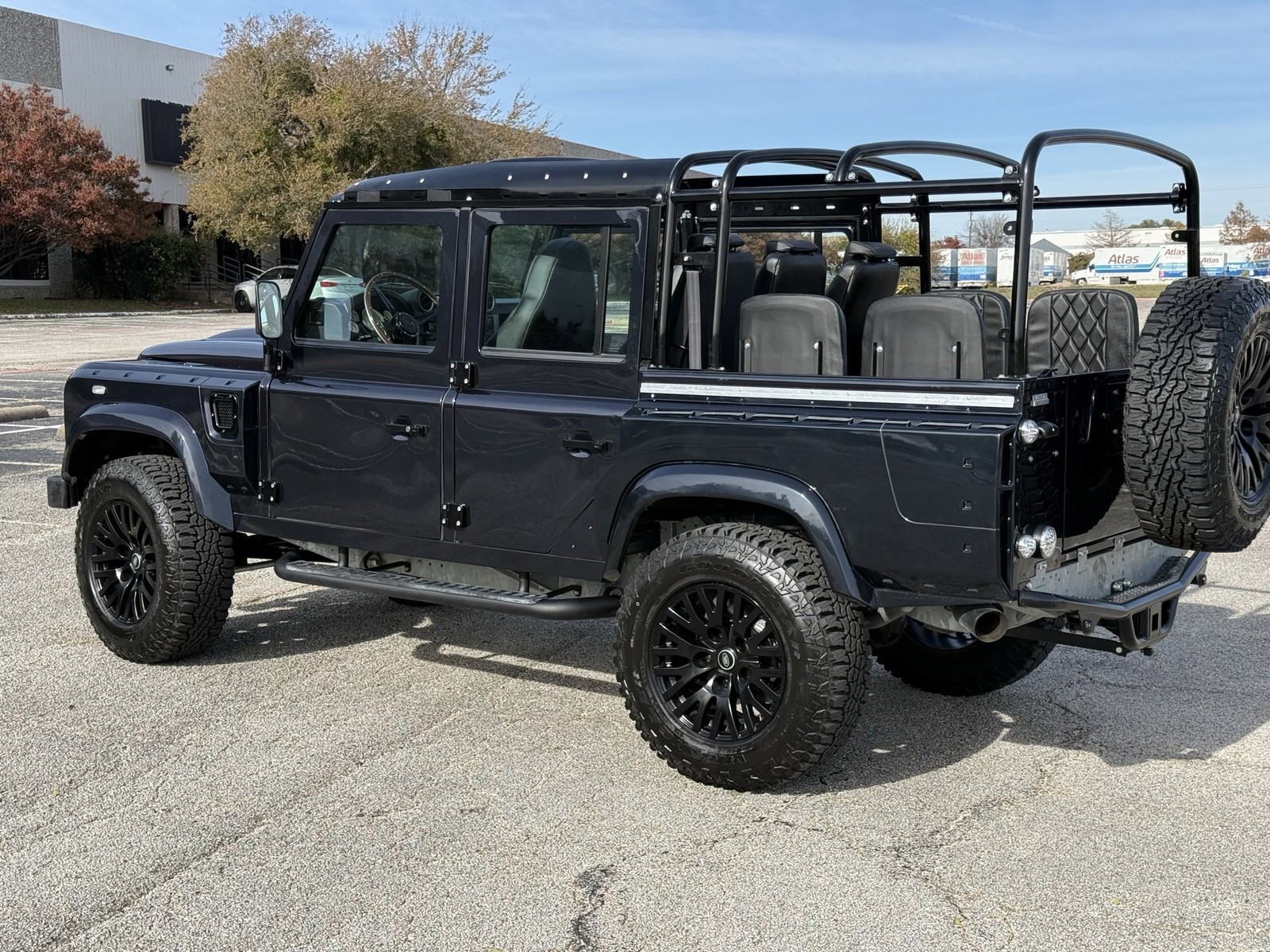 Land-Rover-Defender-1987-SUV-16