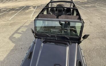 Land-Rover-Defender-1987-SUV-30