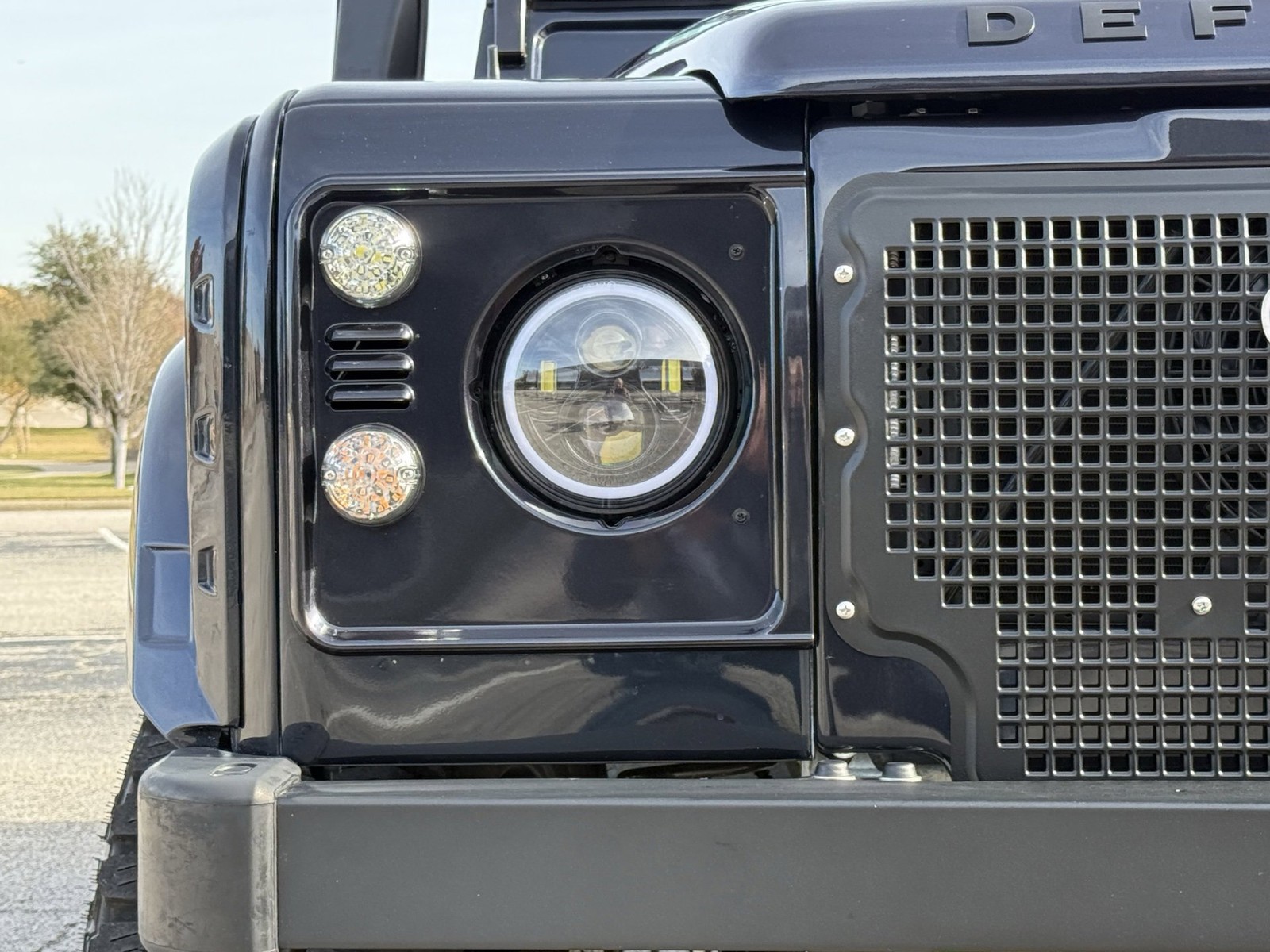 Land-Rover-Defender-1987-SUV-32