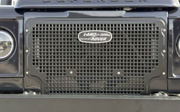 Land-Rover-Defender-1987-SUV-33