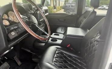 Land-Rover-Defender-1987-SUV-38