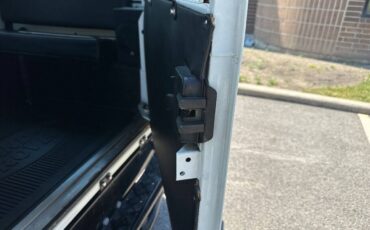 Land-Rover-Defender-1987-SUV-38