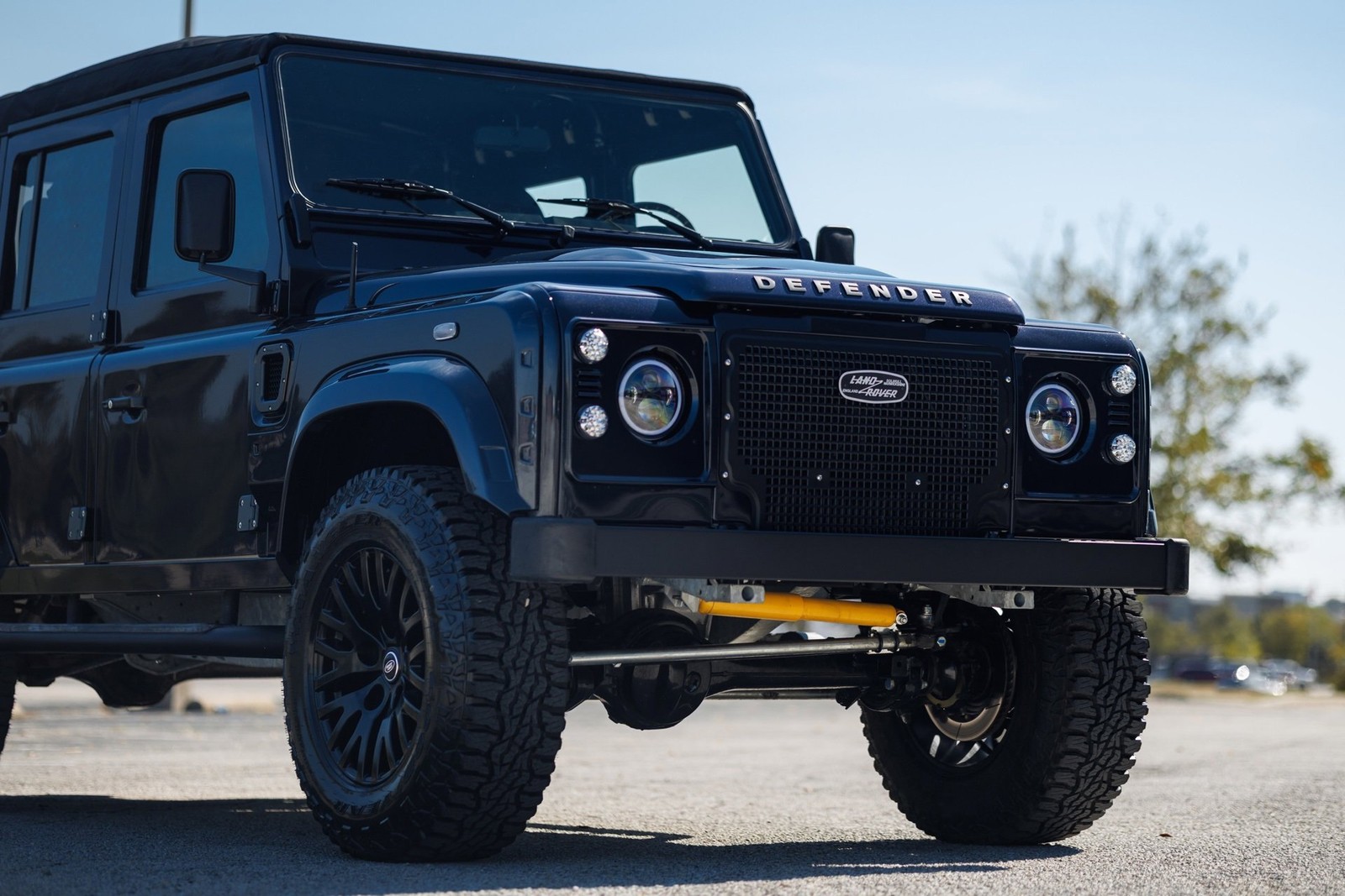 Land-Rover-Defender-1987-SUV-39