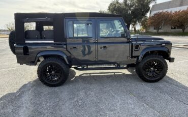 Land-Rover-Defender-1987-SUV-5