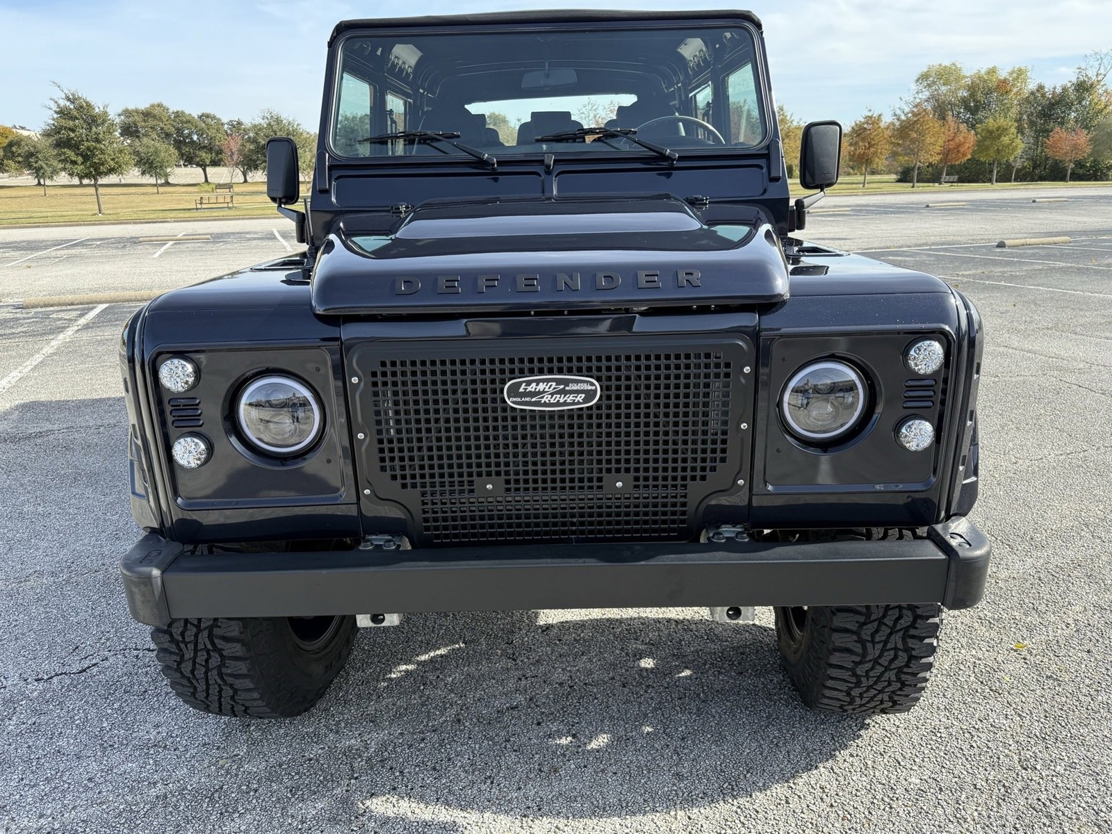 Land-Rover-Defender-1987-SUV-7