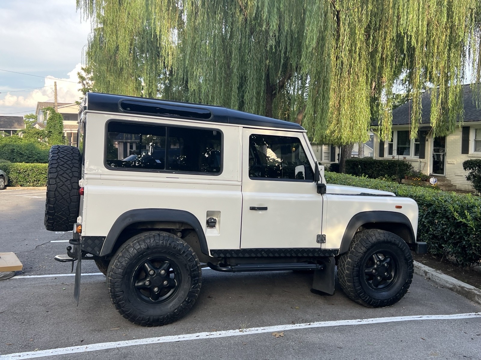 Land-Rover-Defender-1988-2
