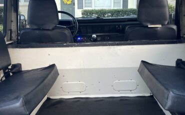 Land-Rover-Defender-1988-7