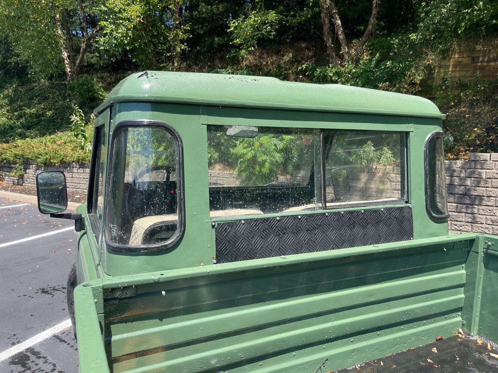 Land-Rover-Defender-1989-Pickup-Truck-11