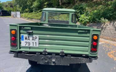 Land-Rover-Defender-1989-Pickup-Truck-7