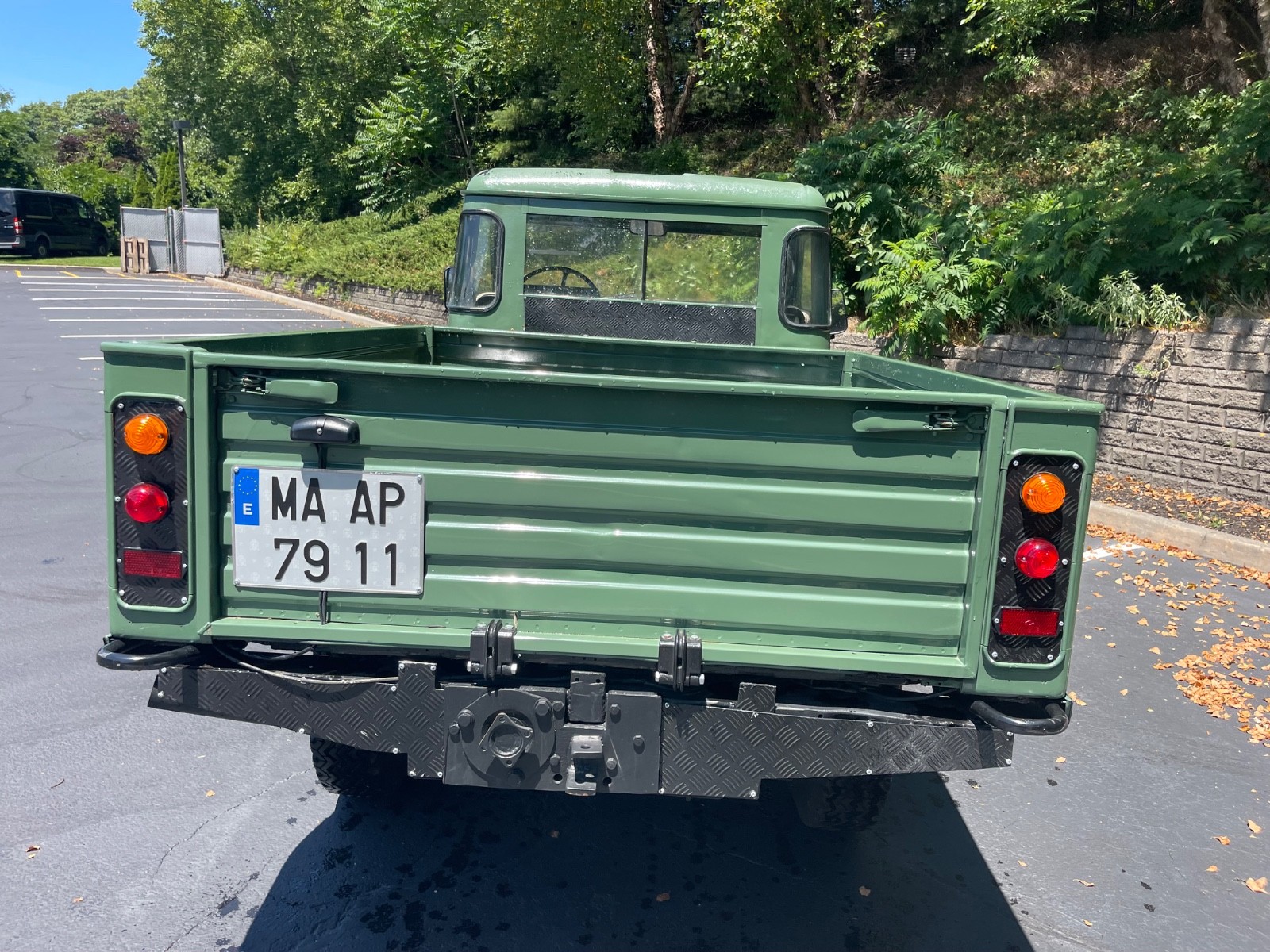 Land-Rover-Defender-1989-Pickup-Truck-7
