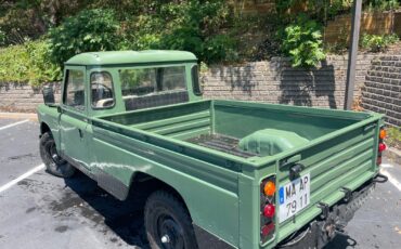 Land-Rover-Defender-1989-Pickup-Truck-9