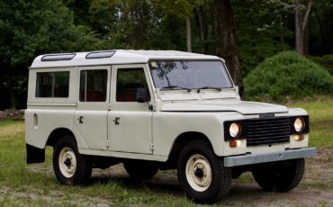 Land-Rover-Defender-1990-SUV-1