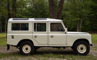 Land-Rover-Defender-1990-SUV