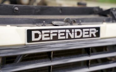 Land-Rover-Defender-1990-SUV-8
