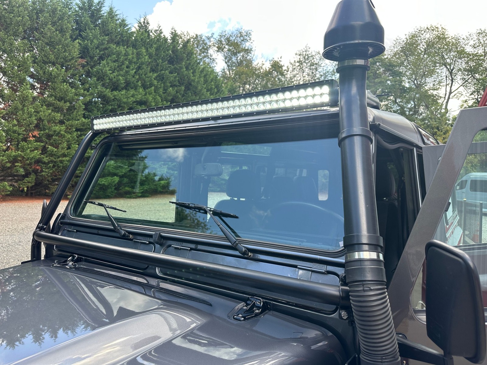 Land-Rover-Defender-1992-SUV-16