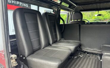 Land-Rover-Defender-1992-SUV-19