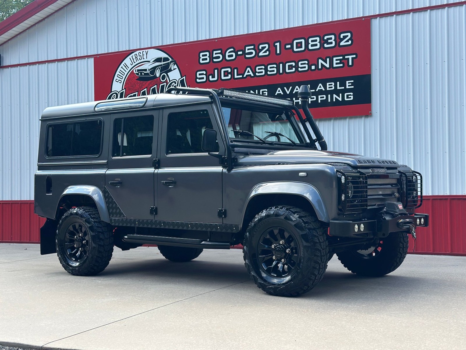 Land-Rover-Defender-1992-SUV-2