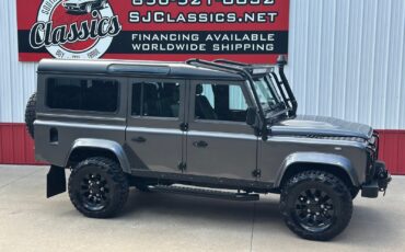 Land-Rover-Defender-1992-SUV-3