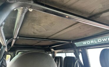 Land-Rover-Defender-1992-SUV-38