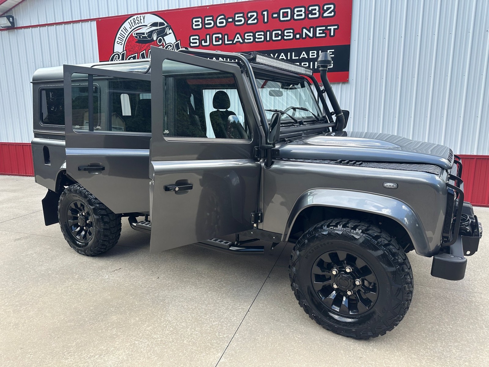 Land-Rover-Defender-1992-SUV-39
