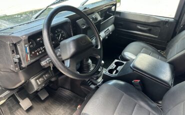 Land-Rover-Defender-1992-SUV-9