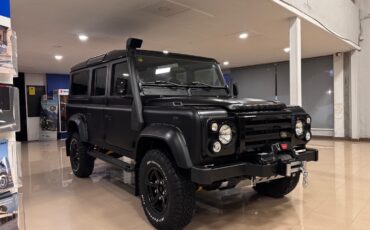 Land-Rover-Defender-1994-SUV-1