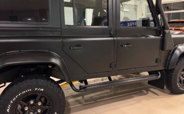 Land-Rover-Defender-1994-SUV-18