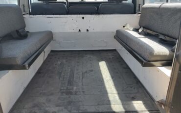 Land-Rover-Defender-1994-SUV-20