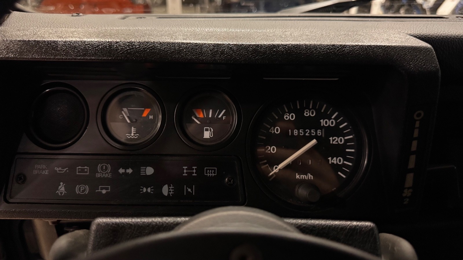 Land-Rover-Defender-1994-SUV-31