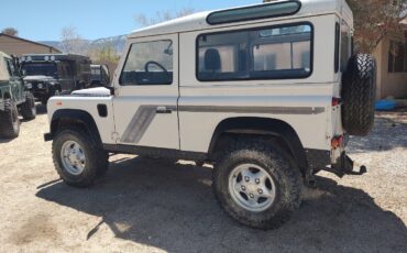 Land-Rover-Defender-1994-SUV-4
