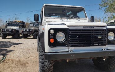 Land-Rover-Defender-1994-SUV-5