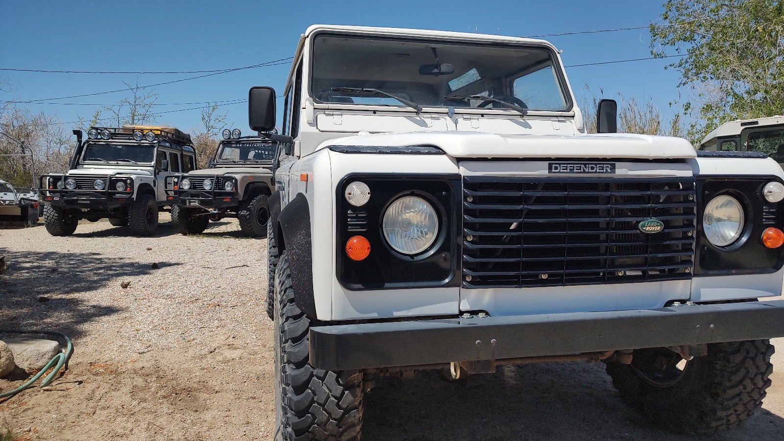 Land-Rover-Defender-1994-SUV-5