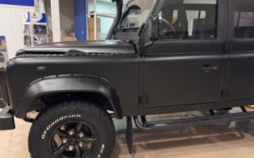 Land-Rover-Defender-1994-SUV-9