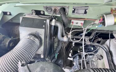 Land-Rover-LR3-1981-SUV-16