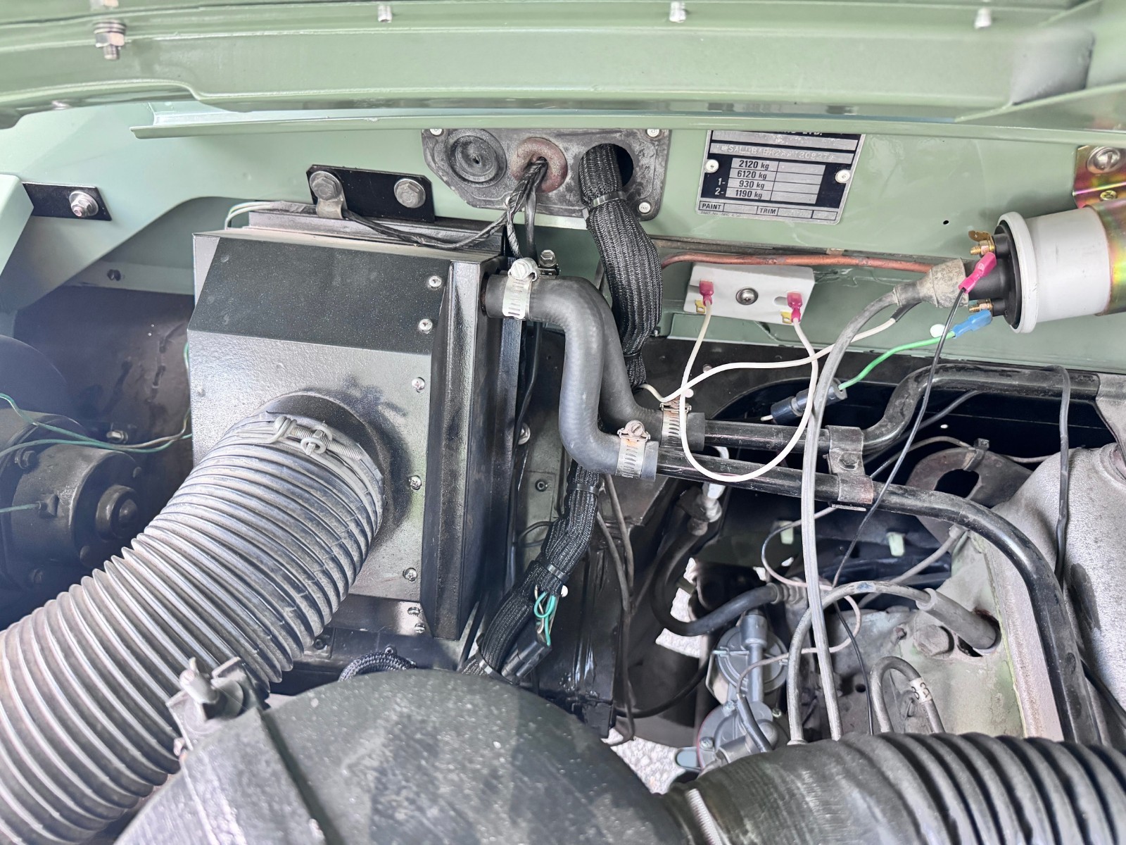 Land-Rover-LR3-1981-SUV-16