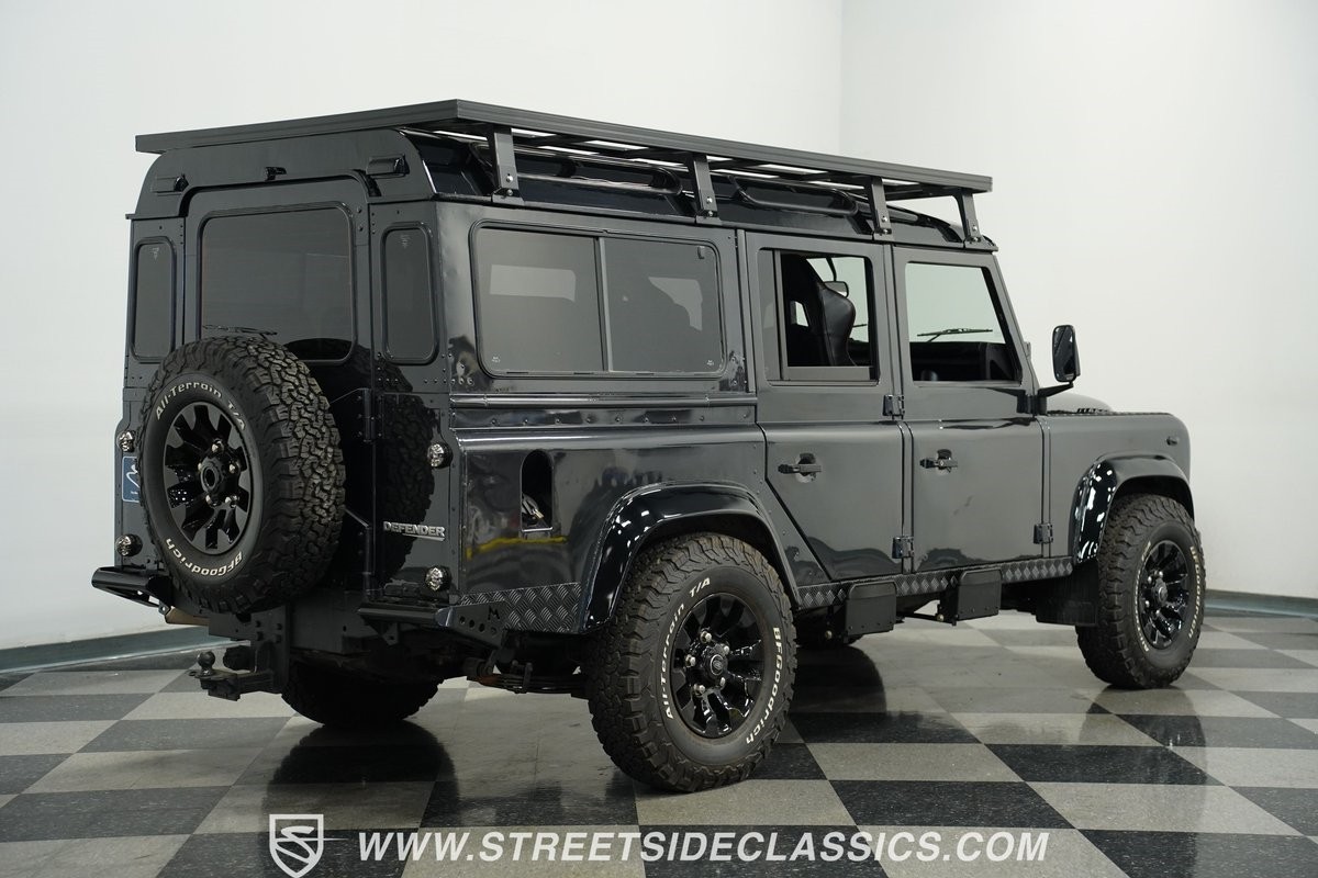 Land-Rover-Santana-1989-SUV-12