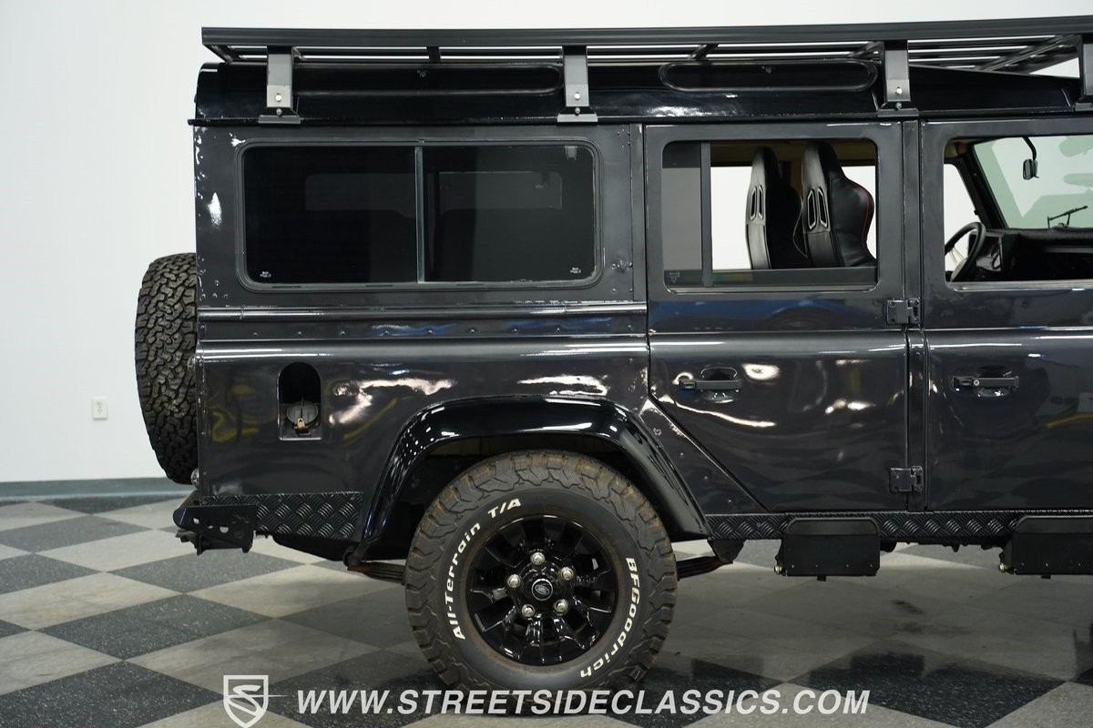 Land-Rover-Santana-1989-SUV-28