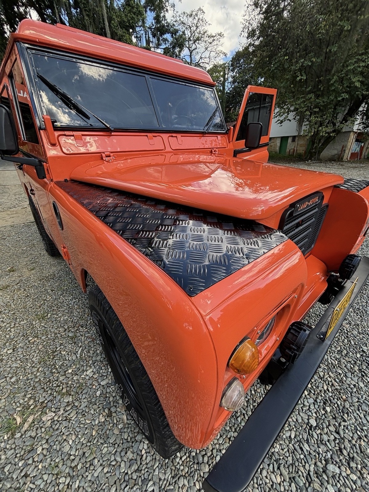 Land-Rover-Serie-III-1982-SUV-14